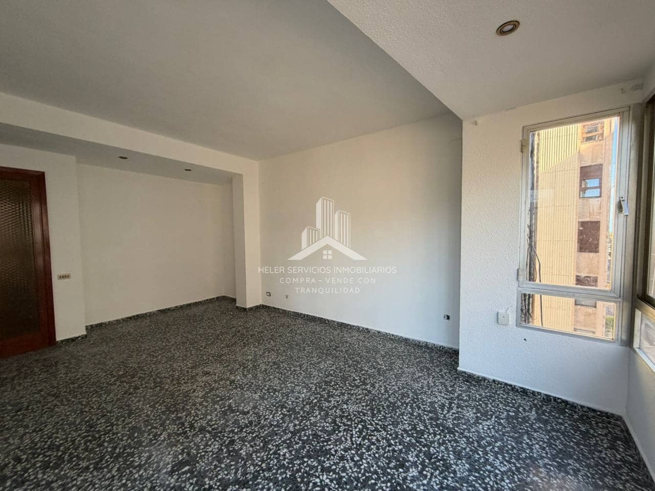 4 bedroom Flat for sale in Vila-real - € 118,000 (Ref: 9844753)