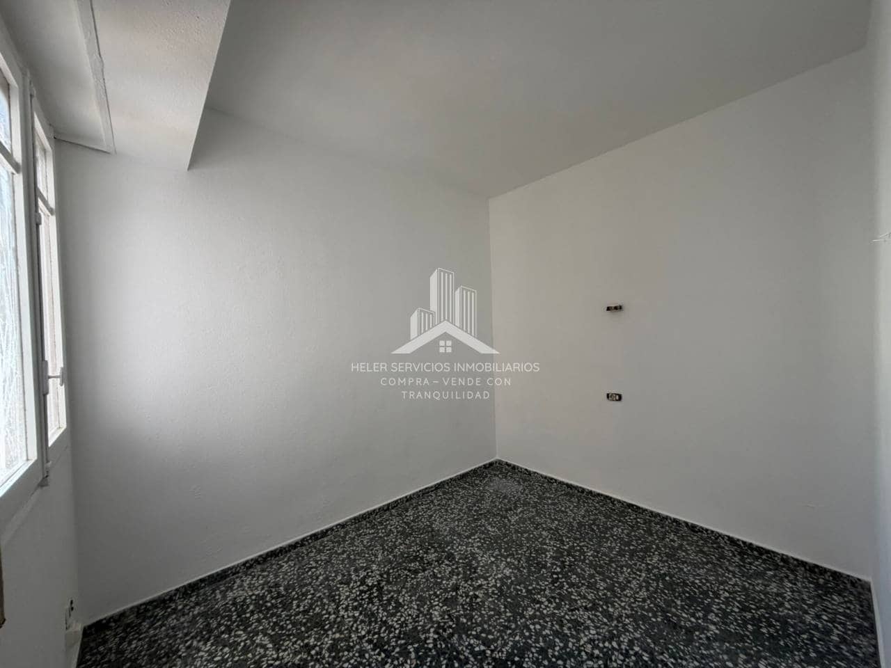 4 bedroom Flat for sale in Vila-real - € 118,000 (Ref: 9844753)
