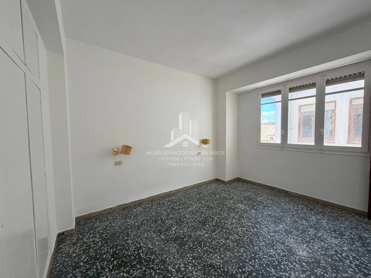 4 bedroom Flat for sale in Vila-real - € 118,000 (Ref: 9844753)