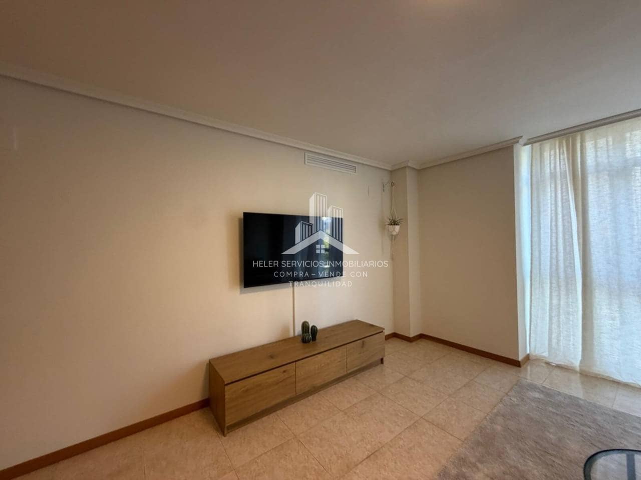 3 bedroom Flat for rent in Castello de la Plana - € 1,000 (Ref: 9848916)