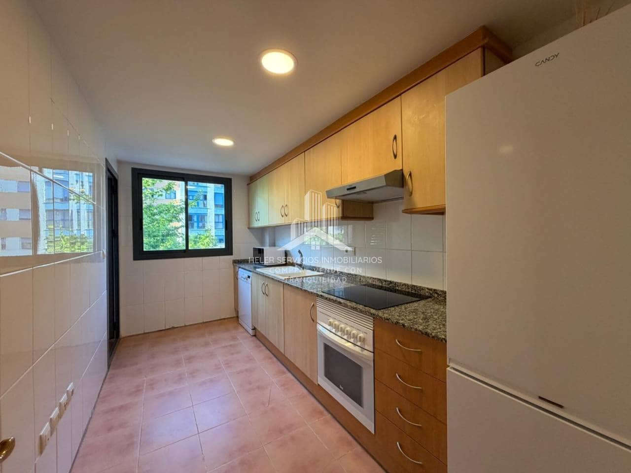 3 bedroom Flat for rent in Castello de la Plana - € 1,000 (Ref: 9848916)