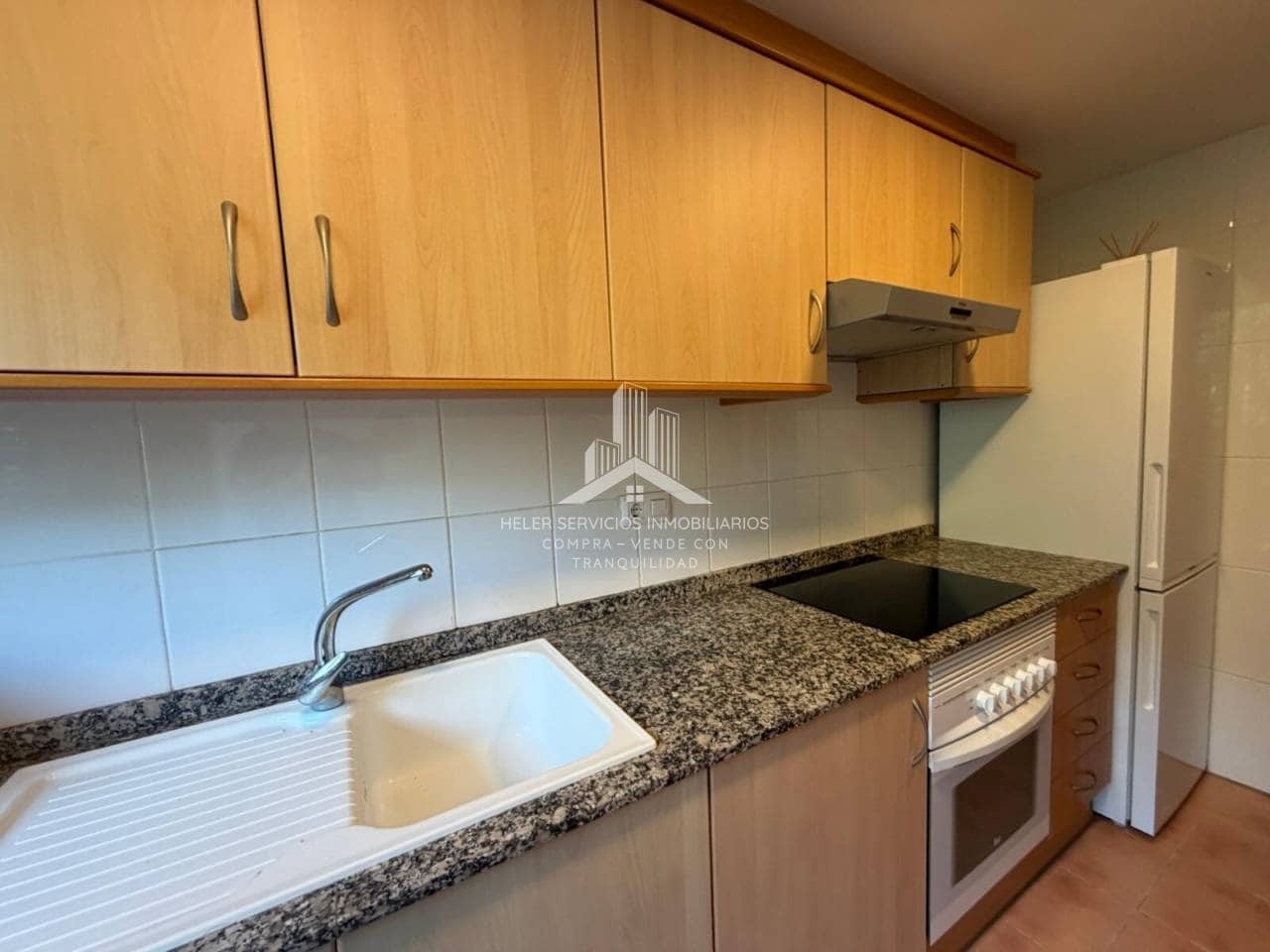 3 bedroom Flat for rent in Castello de la Plana - € 1,000 (Ref: 9848916)