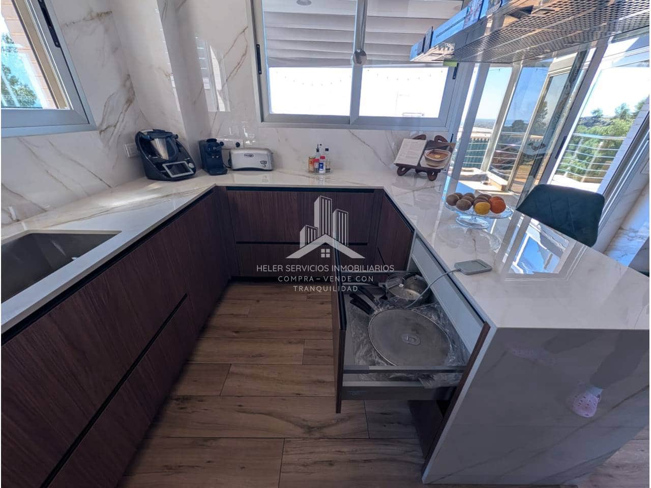 4 bedroom Villa for sale in Benicassim with pool garage - € 795,000 (Ref: 9848917)