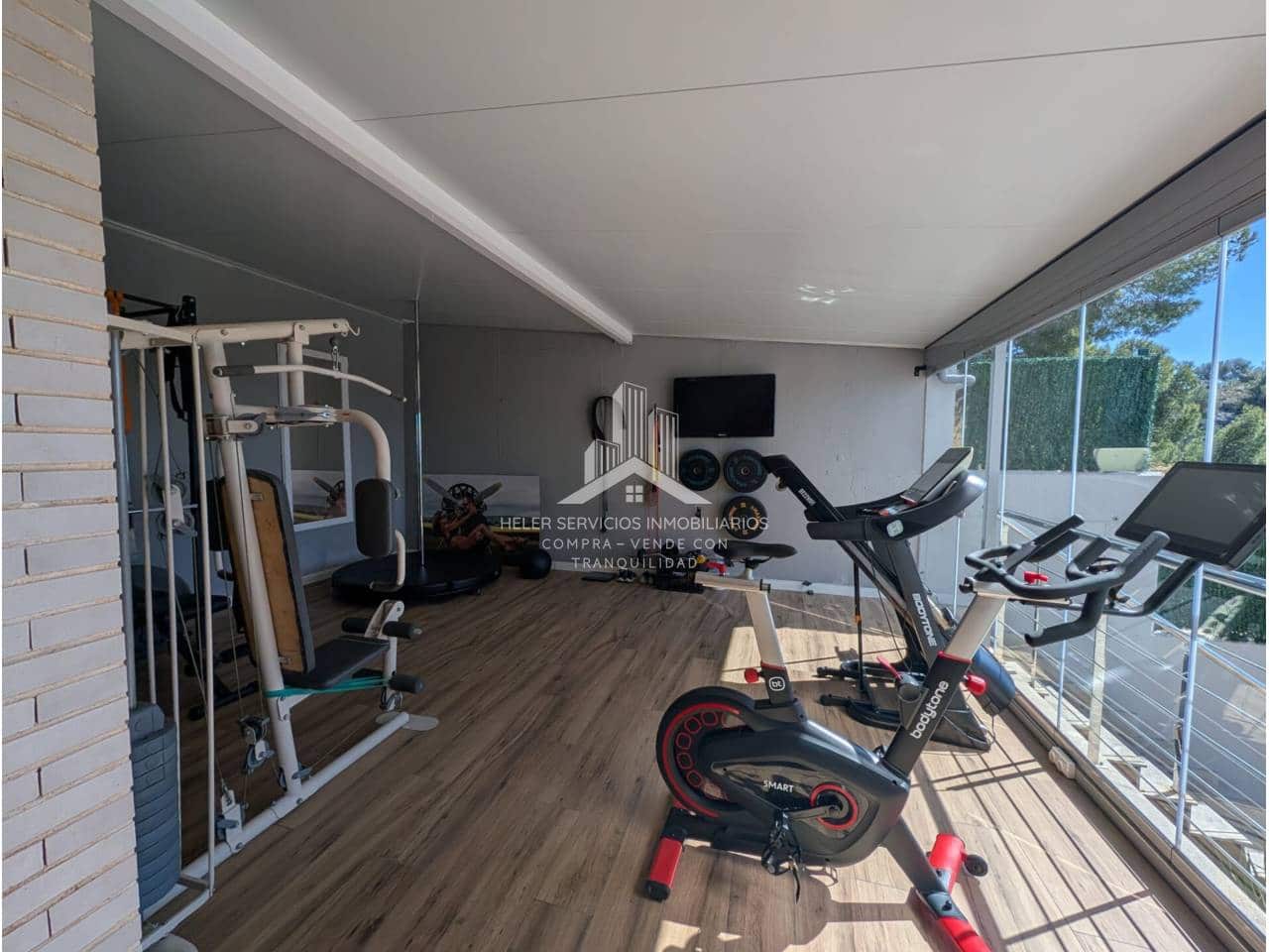 4 bedroom Villa for sale in Benicassim with pool garage - € 795,000 (Ref: 9848917)