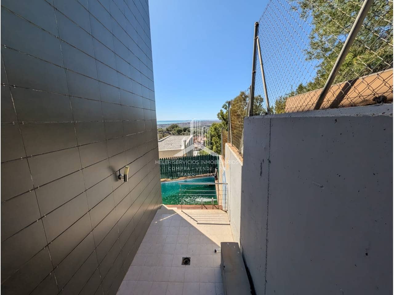 4 bedroom Villa for sale in Benicassim with pool garage - € 795,000 (Ref: 9848917)