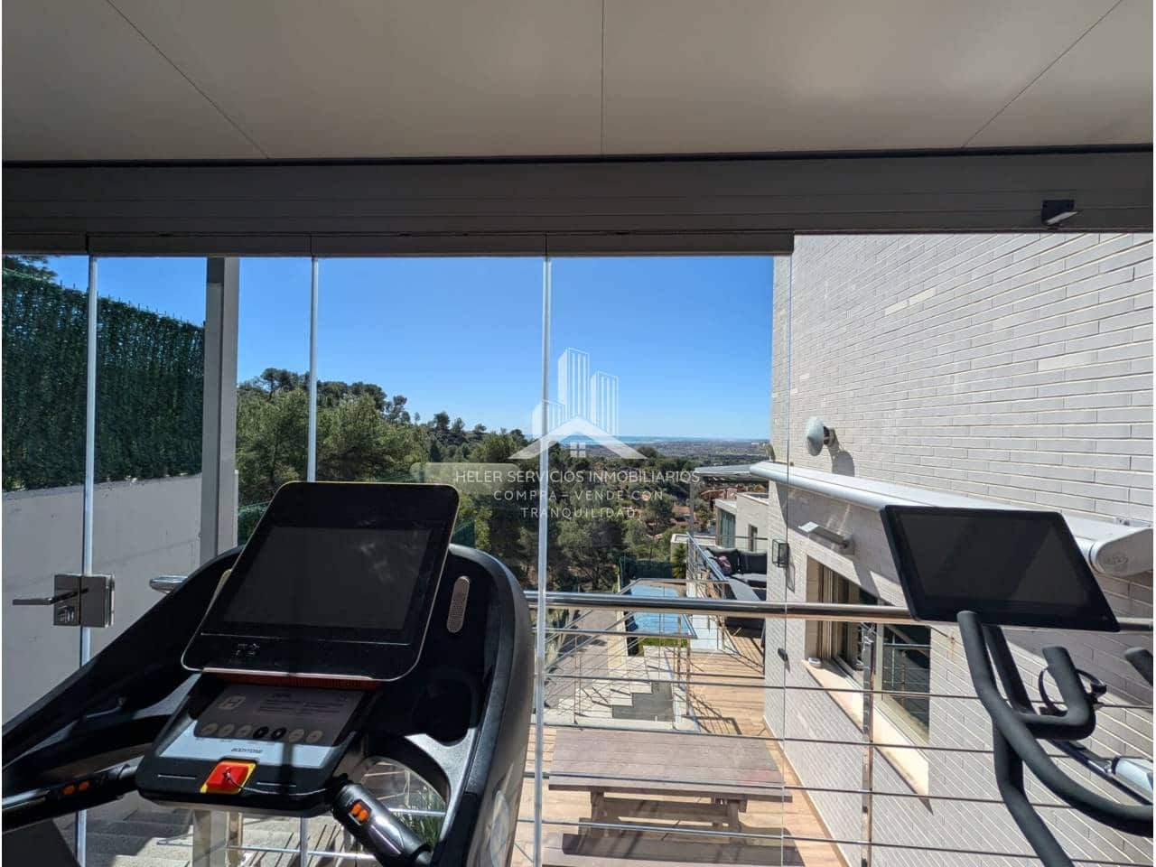 4 bedroom Villa for sale in Benicassim with pool garage - € 795,000 (Ref: 9848917)