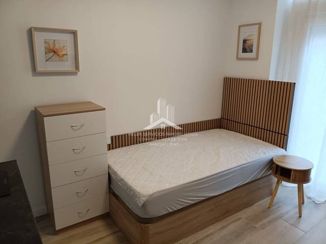 1 quarto Apartamento para arrendar em Vila-real - 550 € (Ref: 9875576)