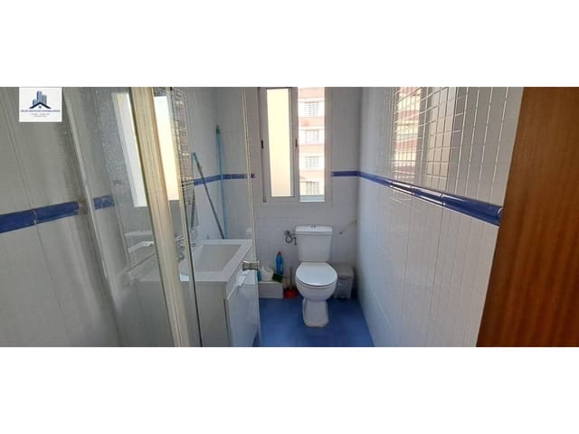Piso de 3 habitaciones en Vila-real en alquiler - 590 € (Ref: 9880489)