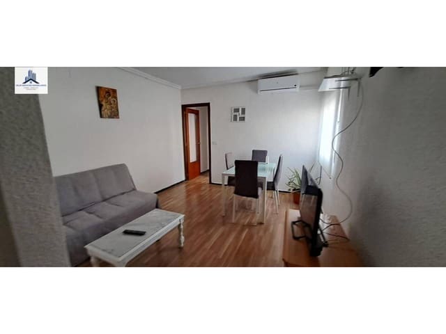 Piso de 3 habitaciones en Vila-real en alquiler - 590 € (Ref: 9880489)
