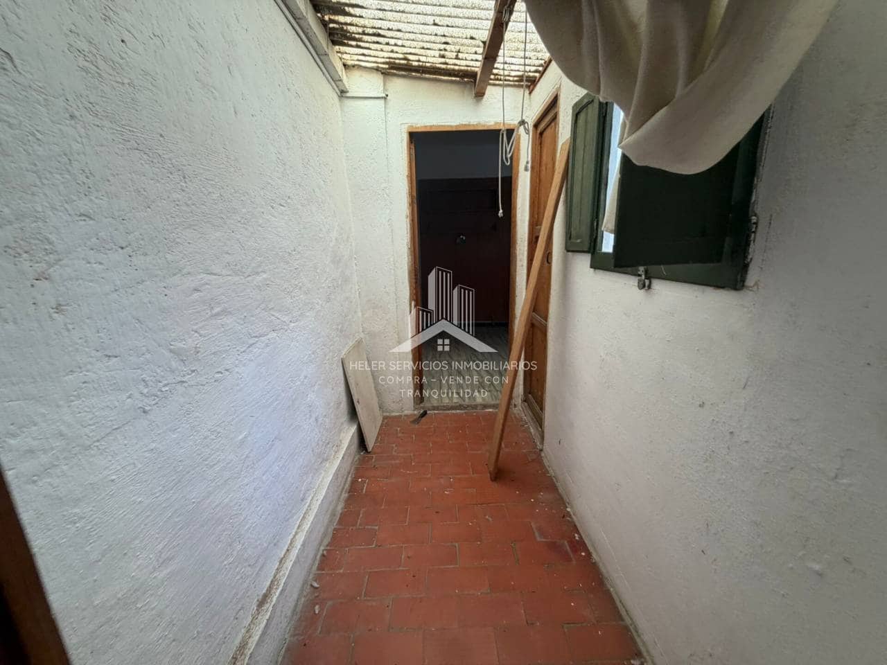 5 chambre Maison de Ville à vendre à Castello de la Plana - 185 000 € (Ref: 9889648)