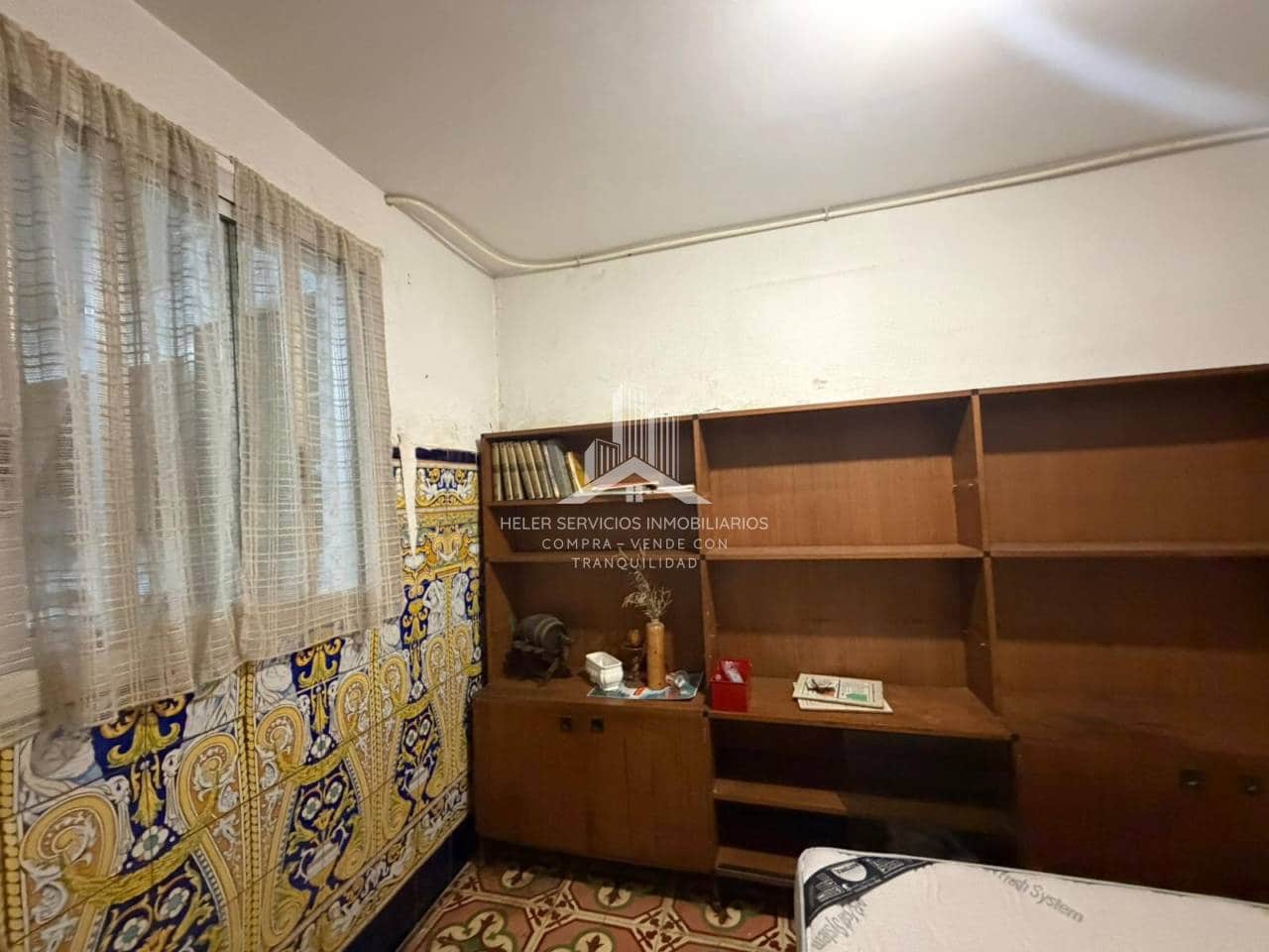 5 chambre Maison de Ville à vendre à Castello de la Plana - 185 000 € (Ref: 9889648)