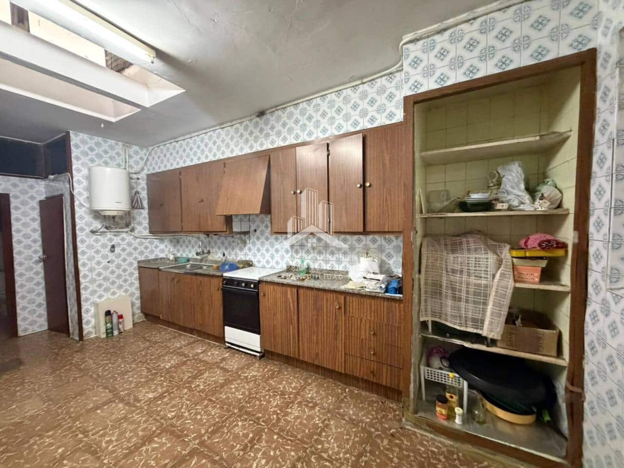 5 chambre Maison de Ville à vendre à Castello de la Plana - 185 000 € (Ref: 9889648)