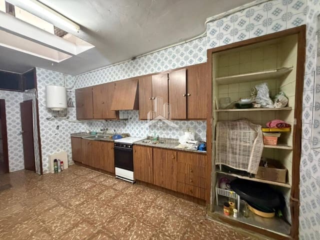 5 chambre Maison de Ville à vendre à Castelló de la Plana - 185 000 € (Ref: 9889648)