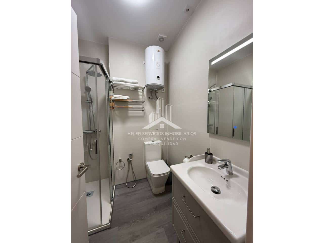 1 slaapkamer Flat te huur in Castello de la Plana - € 700 (Ref: 9902697)