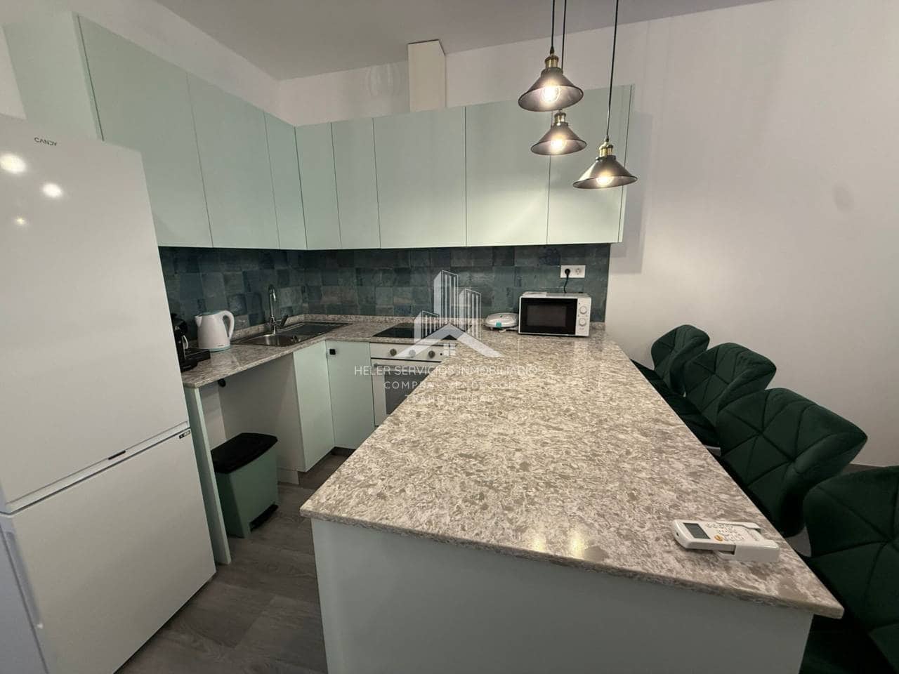 1 slaapkamer Flat te huur in Castello de la Plana - € 700 (Ref: 9902697)