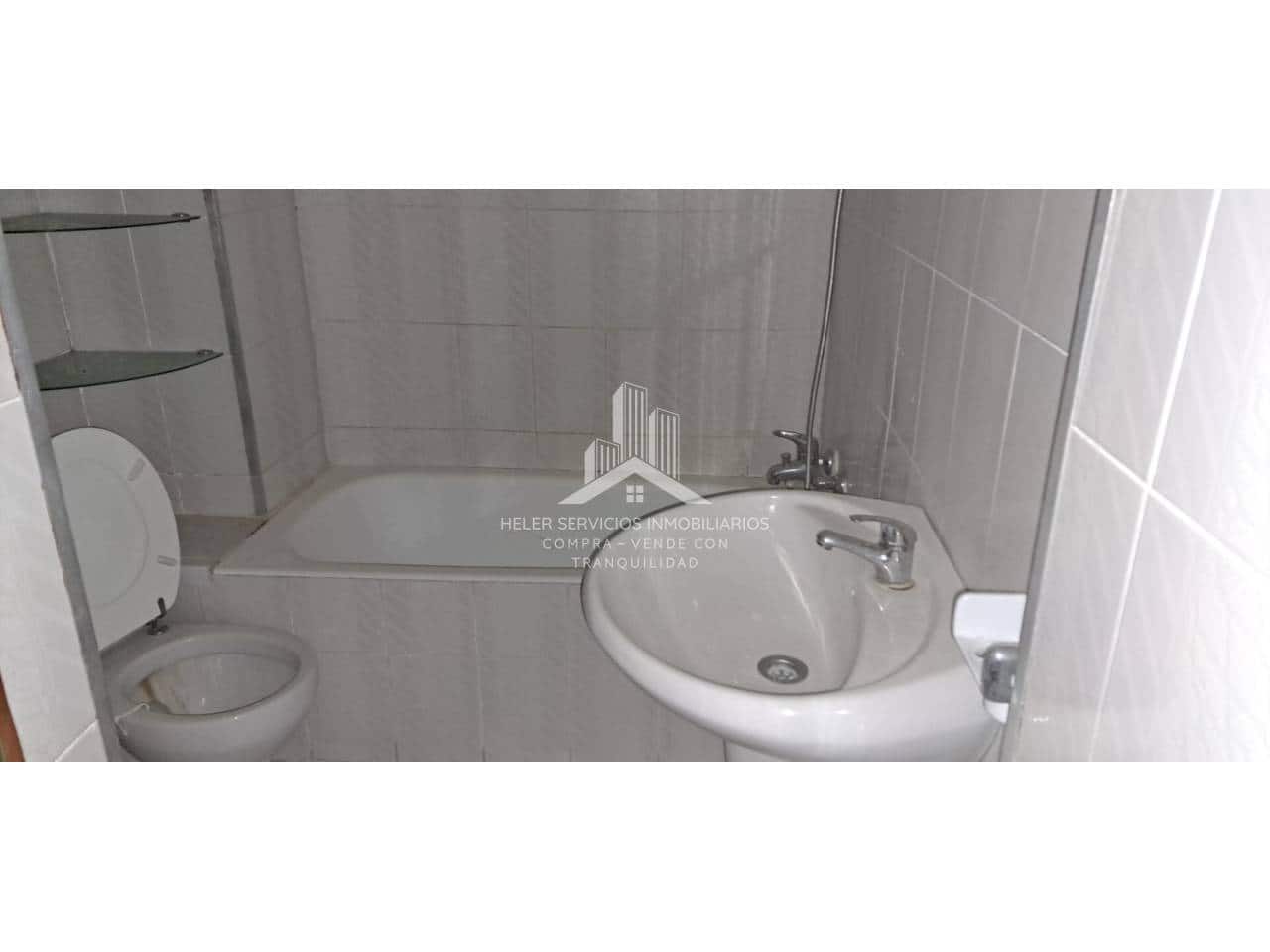 Piso de 2 habitaciones en Ribesalbes en alquiler - 420 € (Ref: 9909892)
