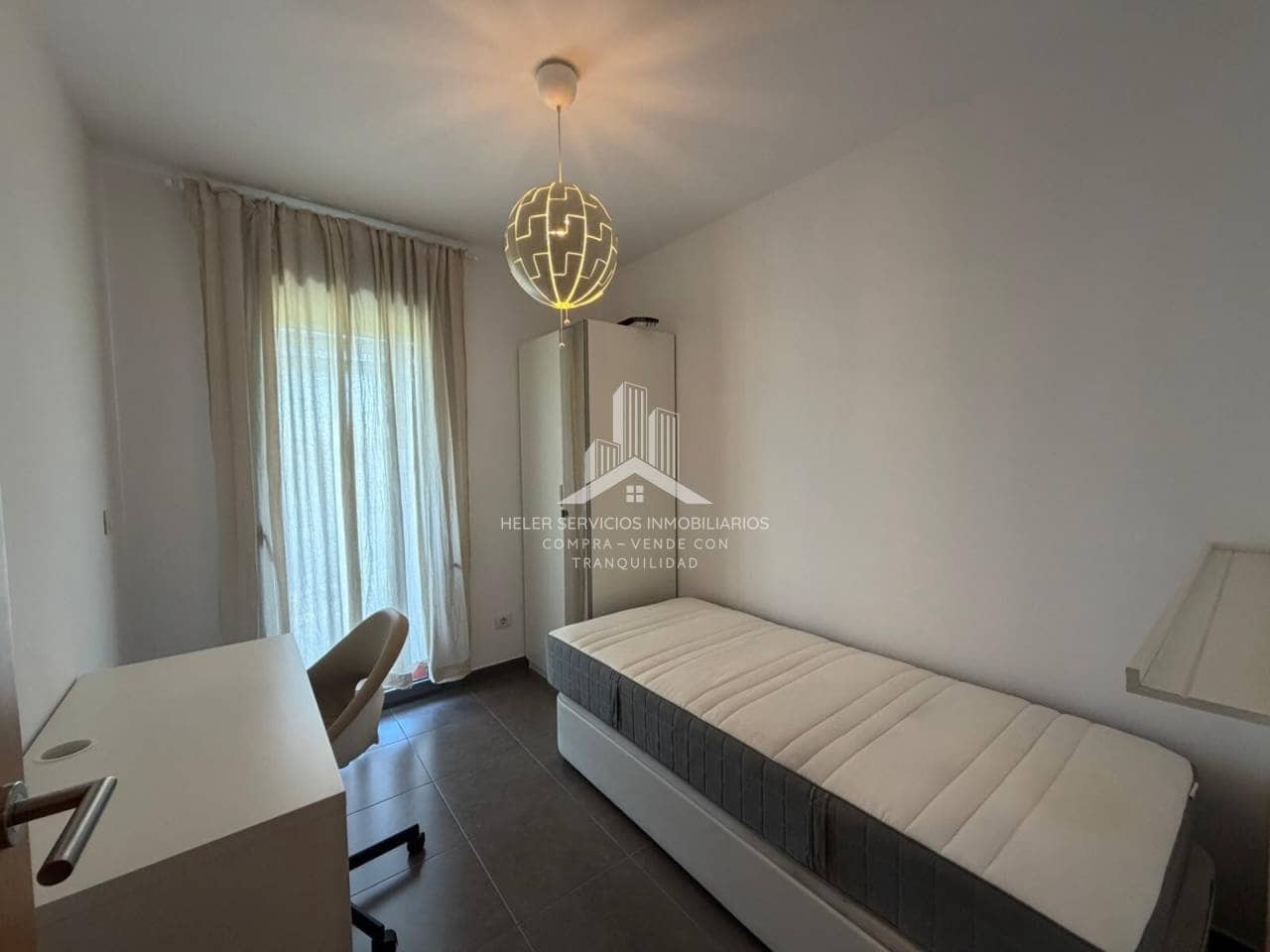 Appartement de 2 chambres à louer à Castello de la Plana avec garage - 930 € (Ref: 9915146)