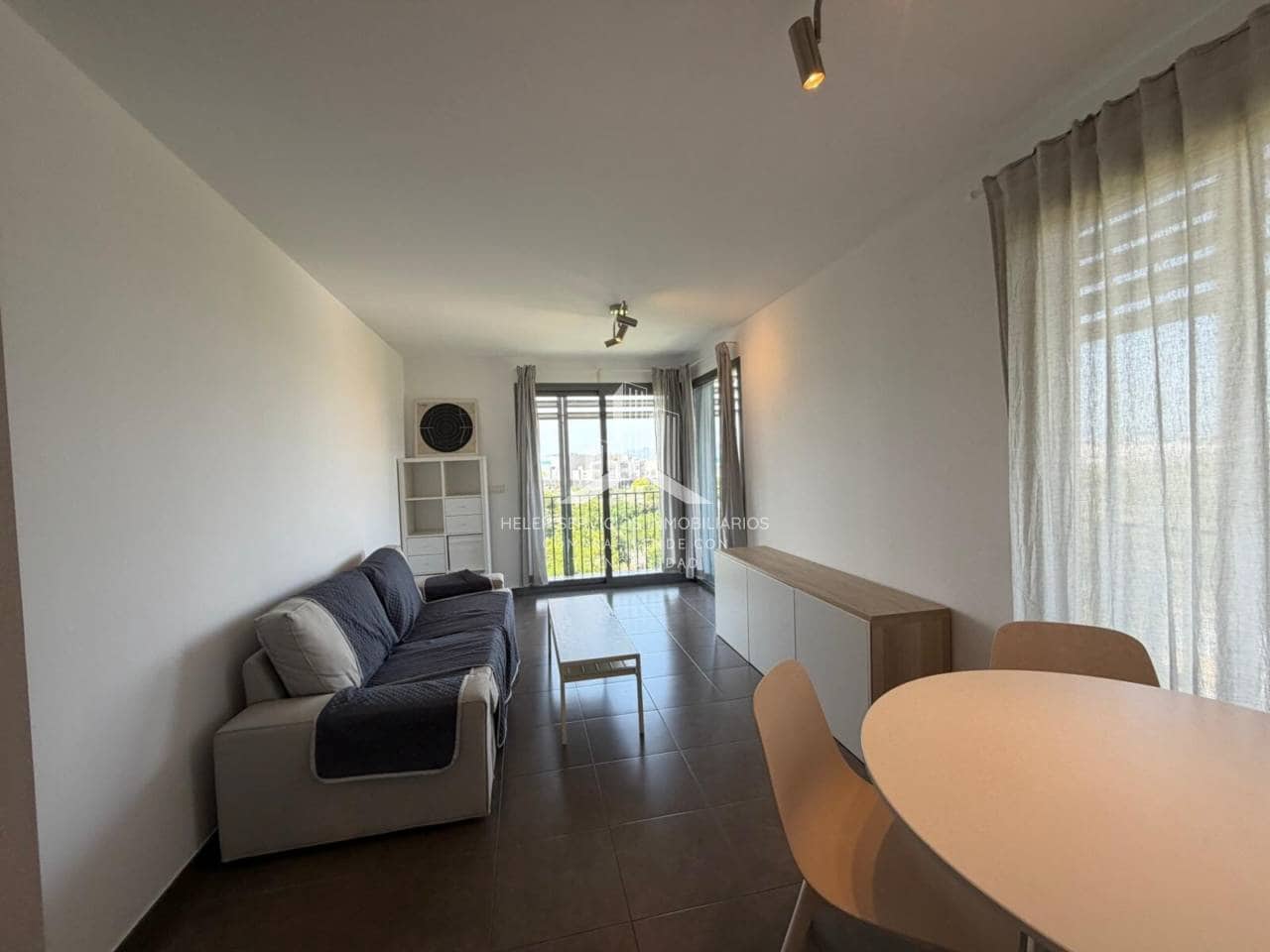 Appartement de 2 chambres à louer à Castello de la Plana avec garage - 930 € (Ref: 9915146)
