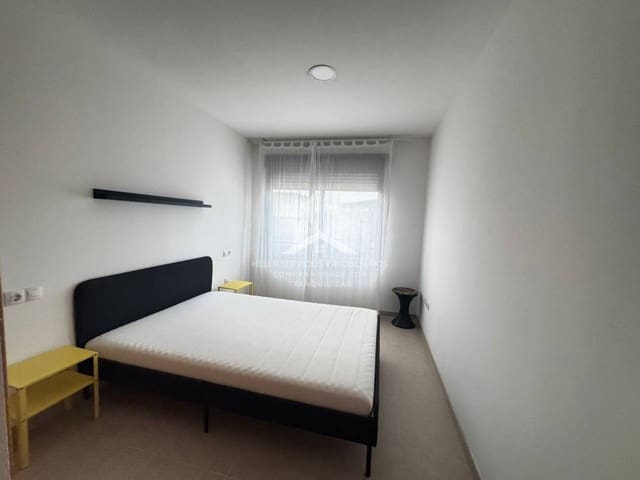 2 soveværelse Lejlighed til leje i Cabanes med garage - € 570 (Ref: 9949072)