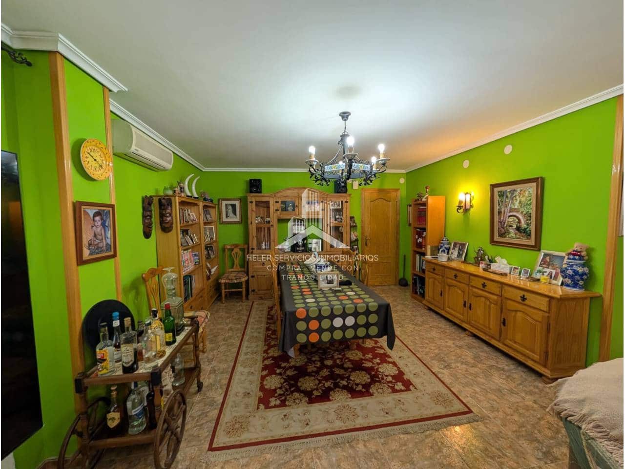 4 bedroom Villa for sale in L'Alcora with garage - € 328,000 (Ref: 9961876)