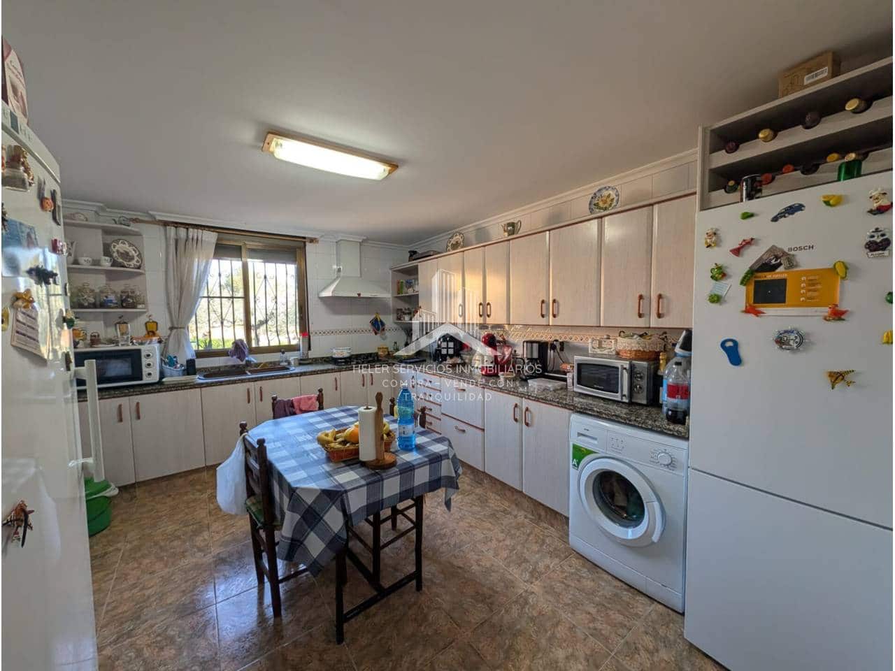 4 bedroom Villa for sale in L'Alcora with garage - € 328,000 (Ref: 9961876)