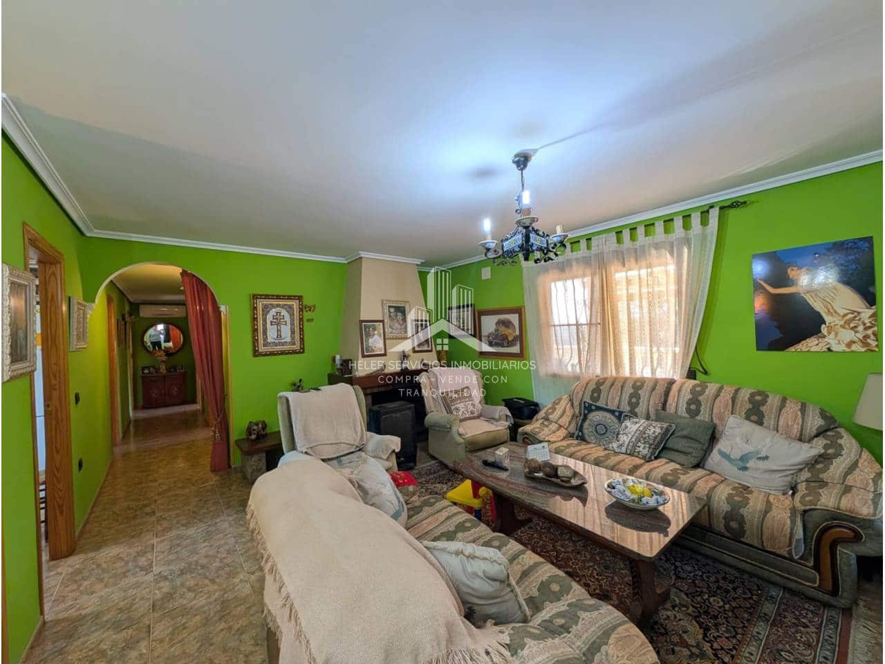 4 bedroom Villa for sale in L'Alcora with garage - € 328,000 (Ref: 9961876)