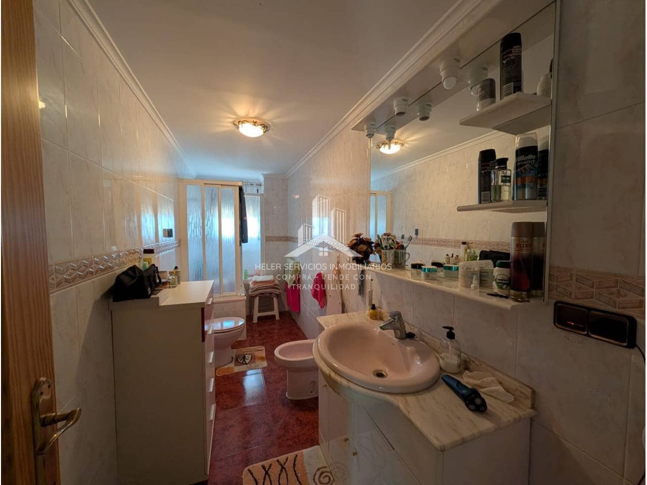 4 bedroom Villa for sale in L'Alcora with garage - € 328,000 (Ref: 9961876)