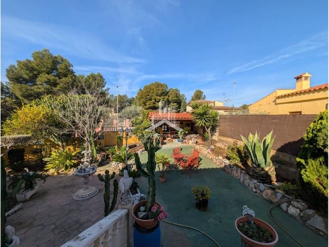 4 soverom Villa til salgs i L'Alcora med garasje - € 328 000 (Ref: 9961876)
