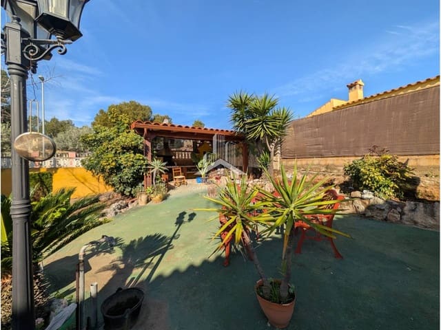 4 soverom Villa til salgs i L'Alcora med garasje - € 328 000 (Ref: 9961876)