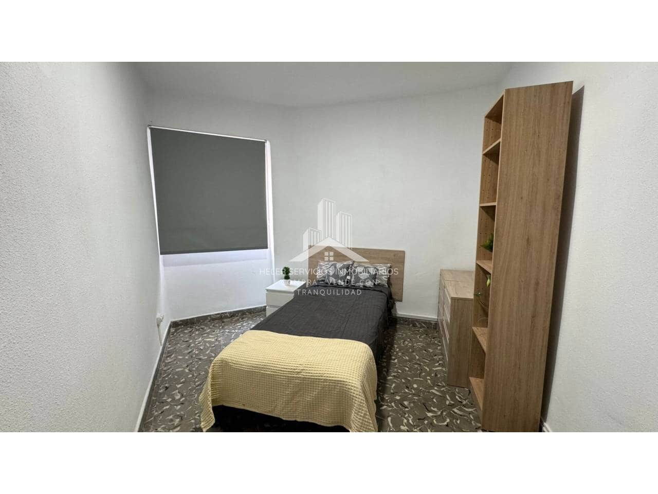 Piso de 4 habitaciones en Castelló de la Plana en venta - 110.000 € (Ref: 9961877)