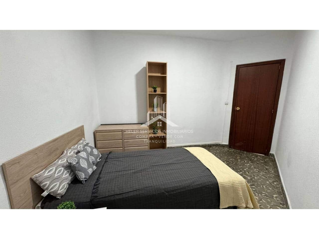 Piso de 4 habitaciones en Castelló de la Plana en venta - 110.000 € (Ref: 9961877)