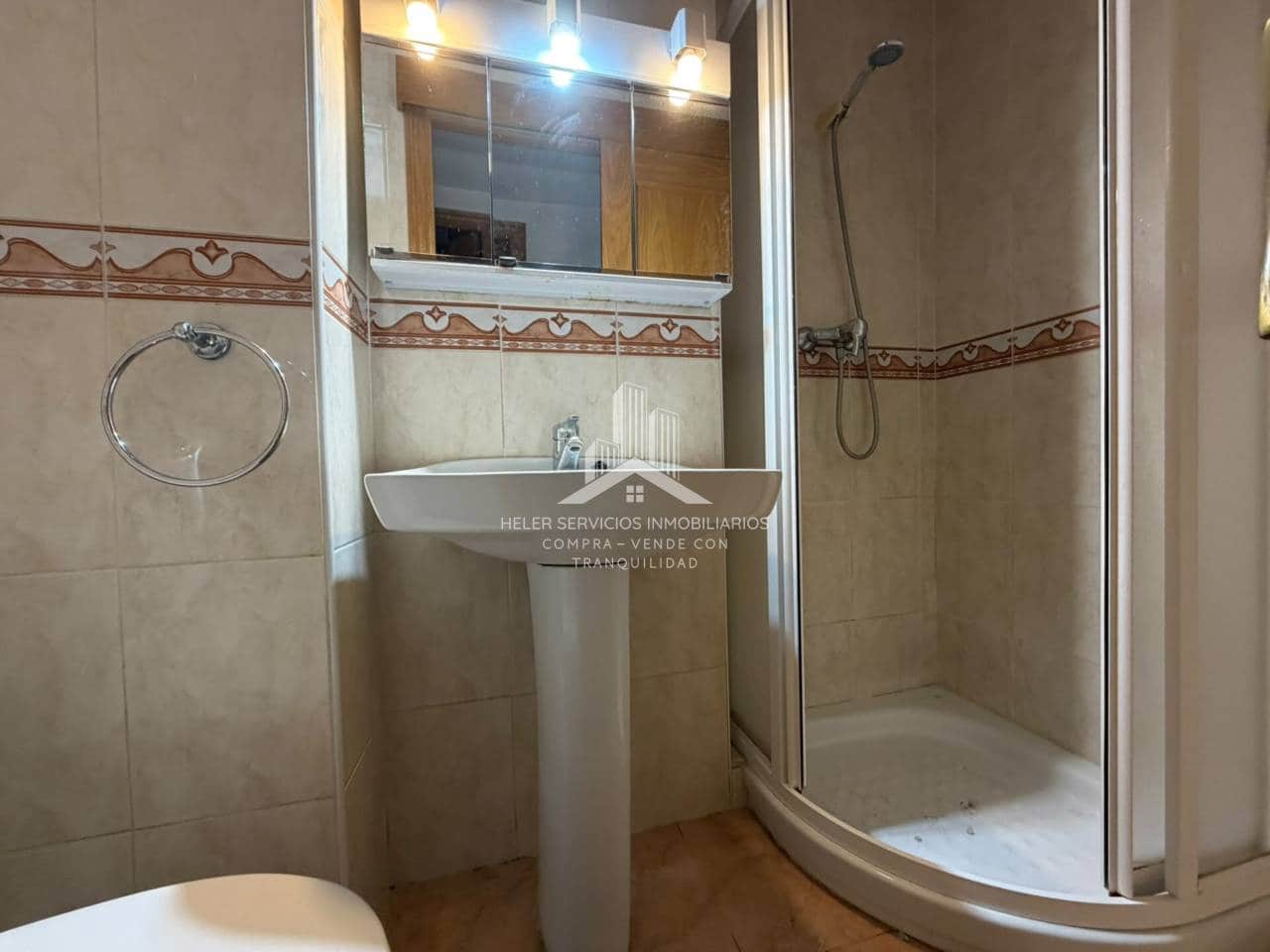 3 soveværelse Lejlighed til leje i Castello de la Plana - € 700 (Ref: 9974553)
