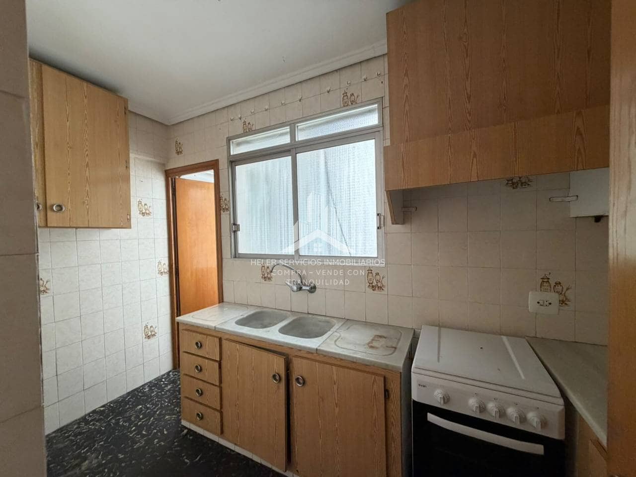 3 soveværelse Lejlighed til leje i Castello de la Plana - € 700 (Ref: 9974553)