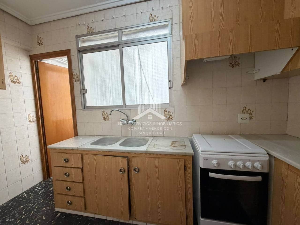 3 soveværelse Lejlighed til leje i Castello de la Plana - € 700 (Ref: 9974553)
