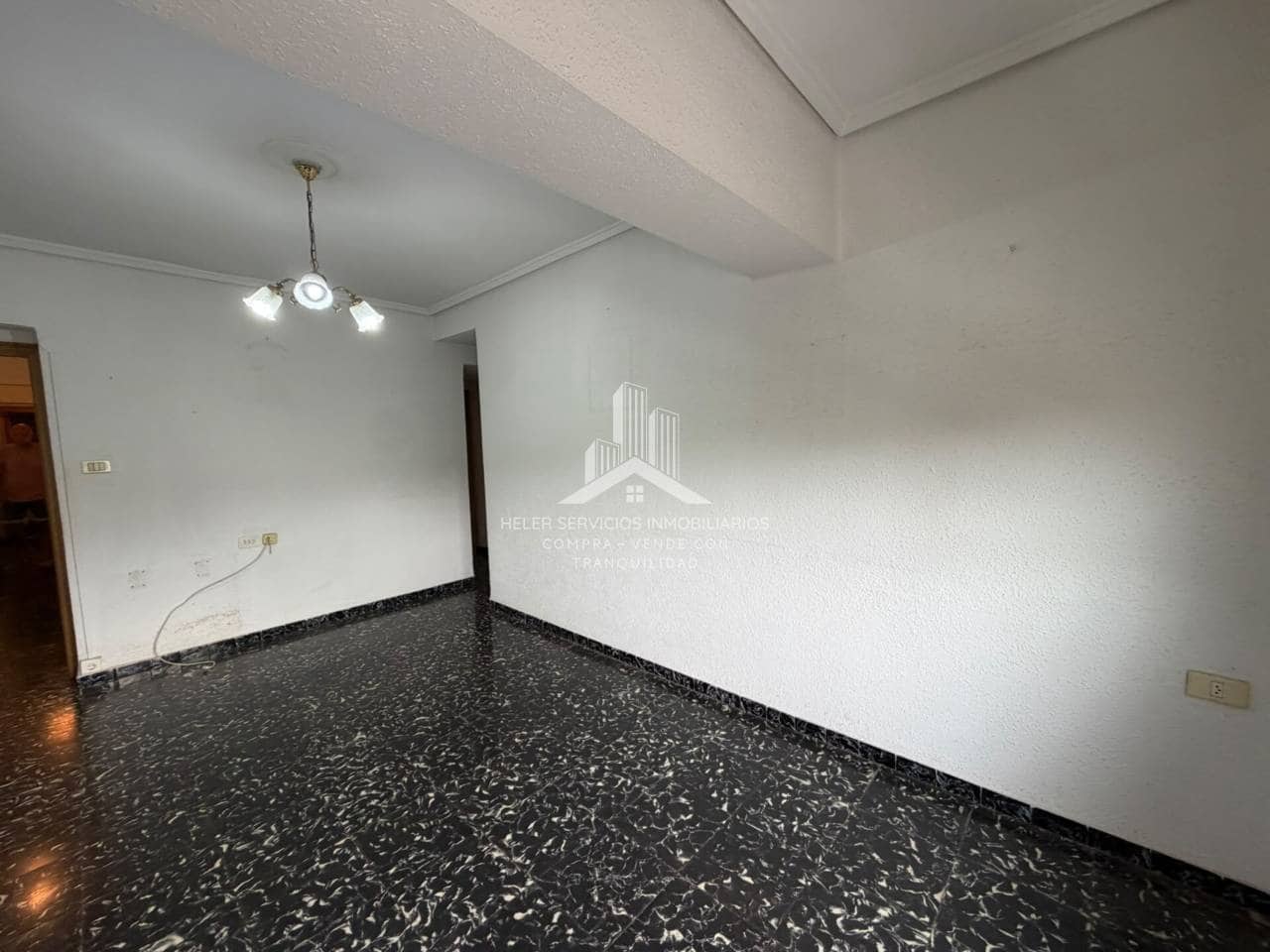 3 soveværelse Lejlighed til leje i Castello de la Plana - € 700 (Ref: 9974553)