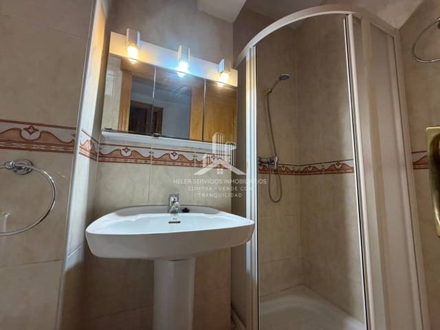3 soveværelse Lejlighed til leje i Castelló de la Plana - € 700 (Ref: 9974553)