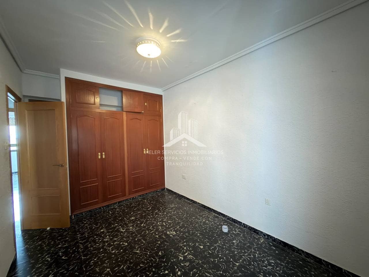 3 soveværelse Lejlighed til leje i Castello de la Plana - € 700 (Ref: 9974553)