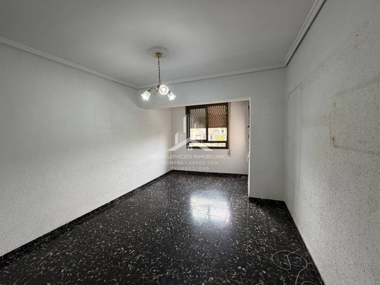 3 soveværelse Lejlighed til leje i Castello de la Plana - € 700 (Ref: 9974553)