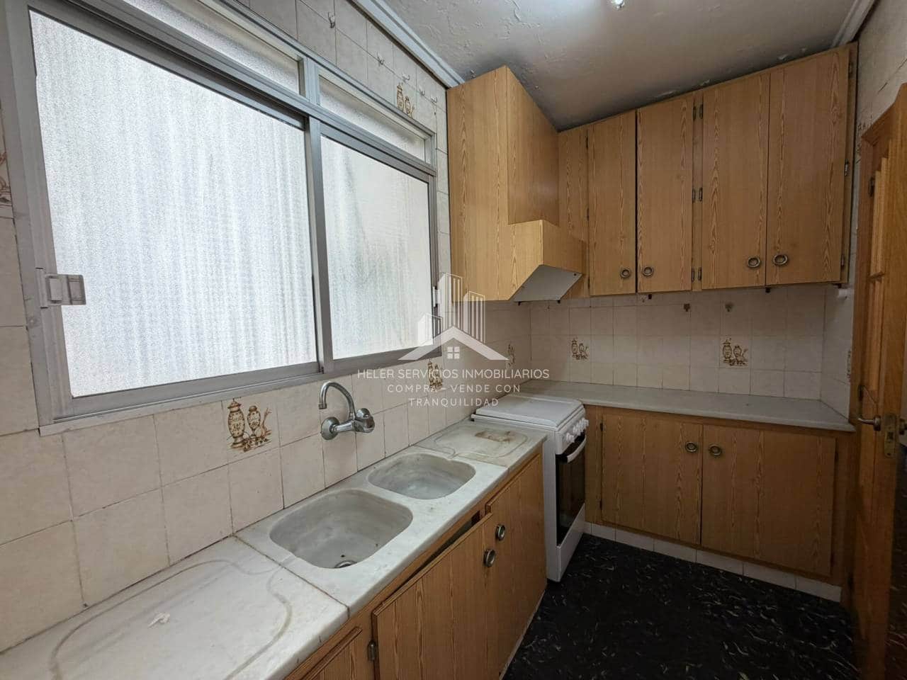3 soveværelse Lejlighed til leje i Castello de la Plana - € 700 (Ref: 9974553)