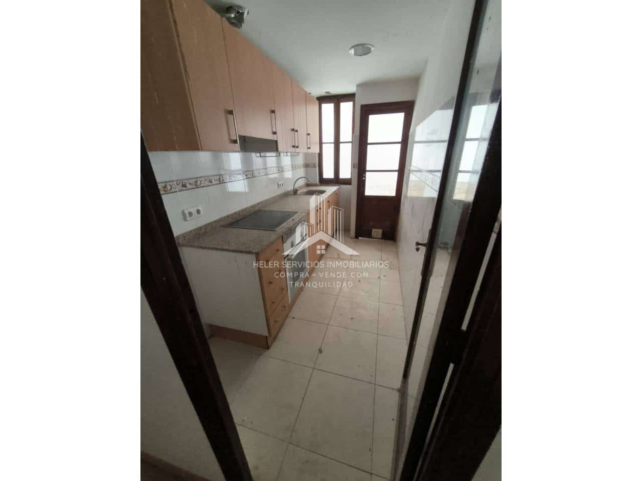Piso de 3 habitaciones en Castelló de la Plana en venta - 105.000 € (Ref: 9976693)