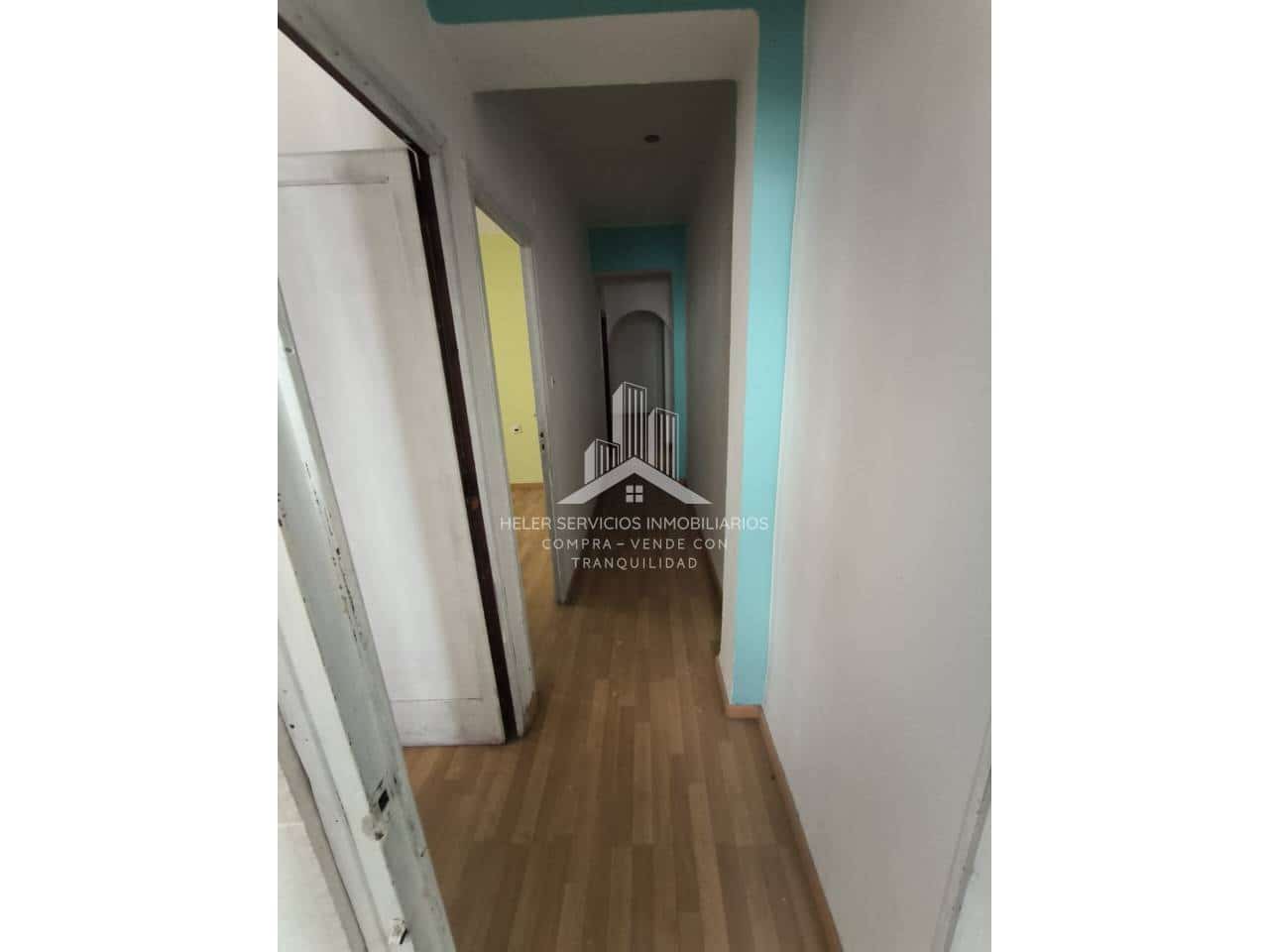 Piso de 3 habitaciones en Castelló de la Plana en venta - 105.000 € (Ref: 9976693)