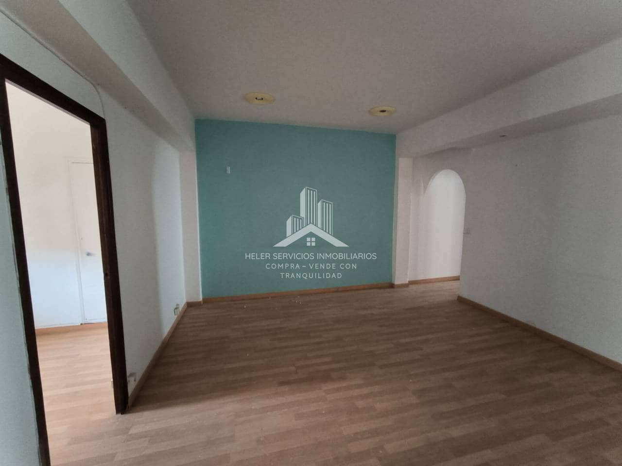 Piso de 3 habitaciones en Castelló de la Plana en venta - 105.000 € (Ref: 9976693)