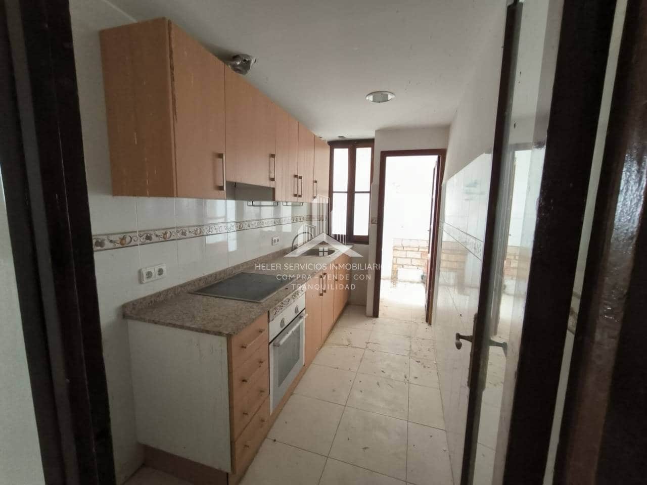 Piso de 3 habitaciones en Castelló de la Plana en venta - 105.000 € (Ref: 9976693)