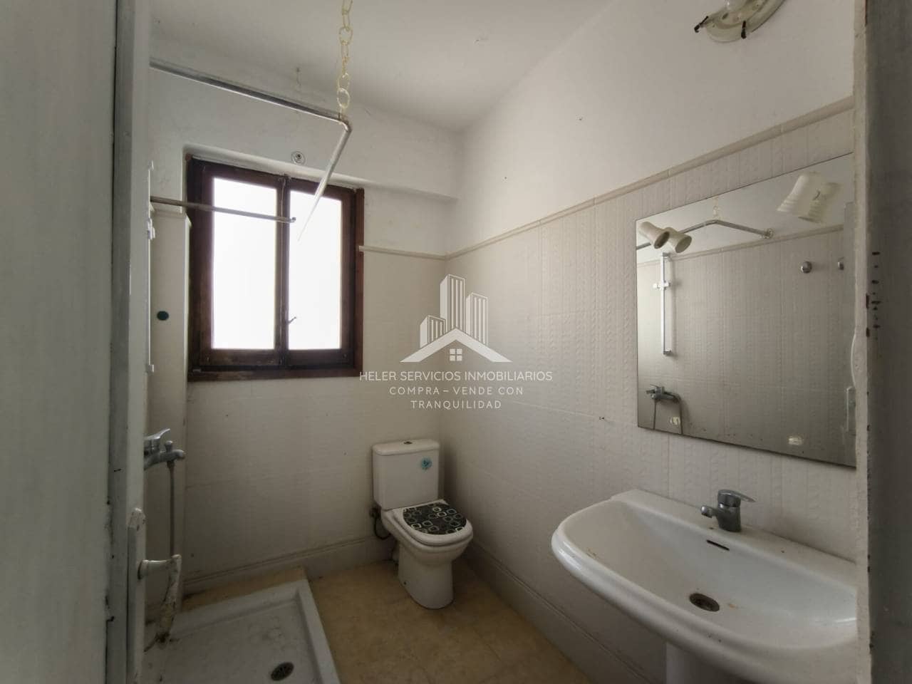 Piso de 3 habitaciones en Castelló de la Plana en venta - 105.000 € (Ref: 9976693)