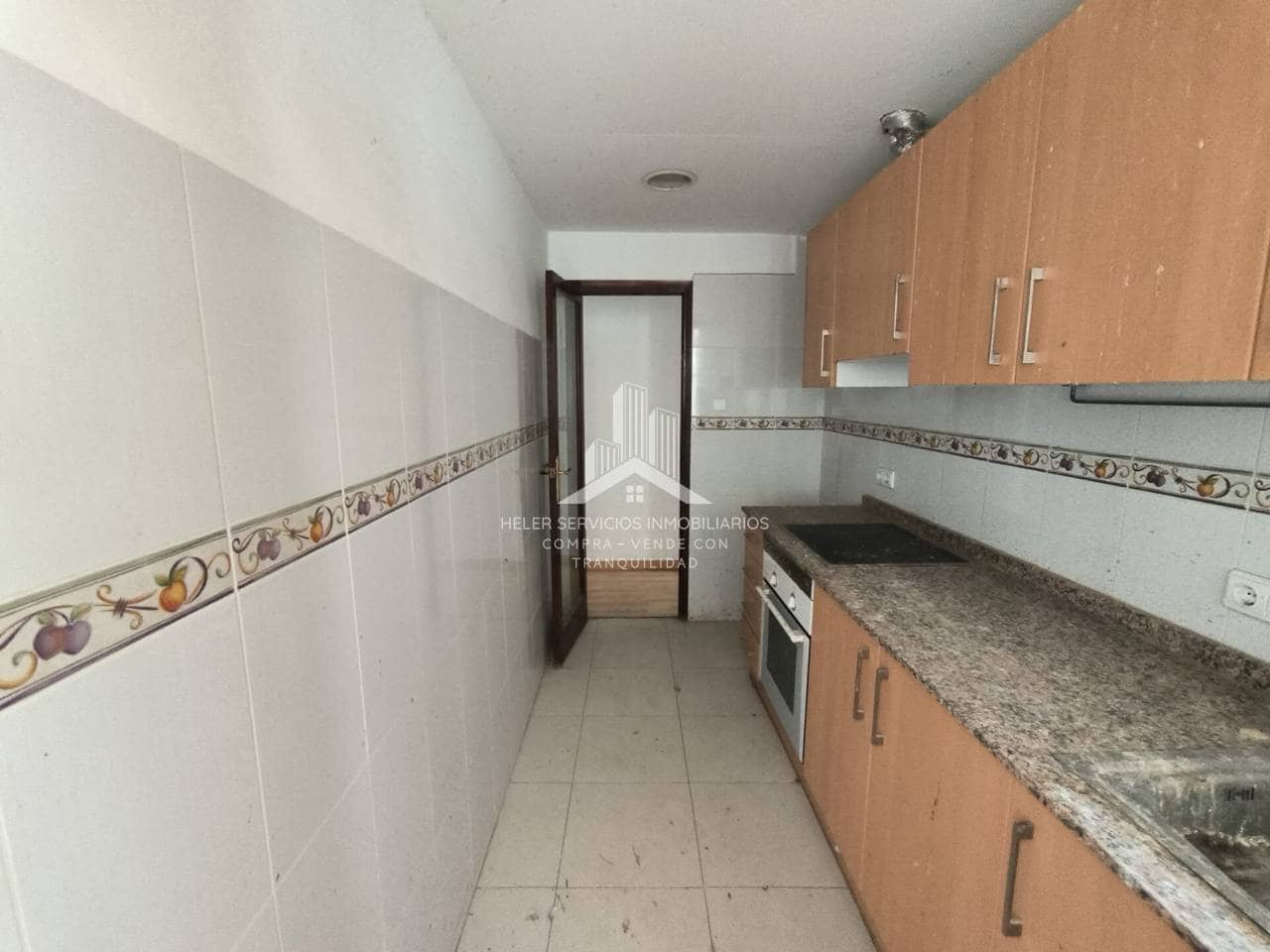 Piso de 3 habitaciones en Castelló de la Plana en venta - 105.000 € (Ref: 9976693)