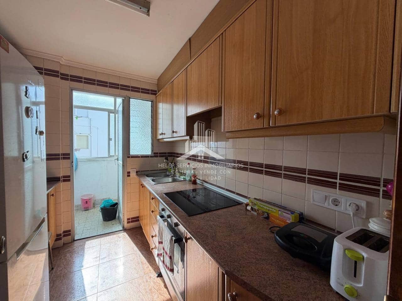 4 bedroom Flat for rent in Castello de la Plana - € 1,200 (Ref: 9976694)