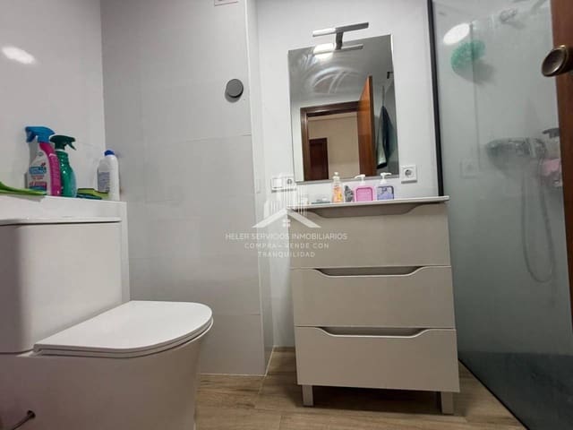 4 bedroom Flat for rent in Castelló de la Plana - € 1,200 (Ref: 9976694)