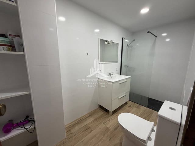 Piso de 4 habitaciones en Castelló de la Plana en alquiler - 1.200 € (Ref: 9976694)