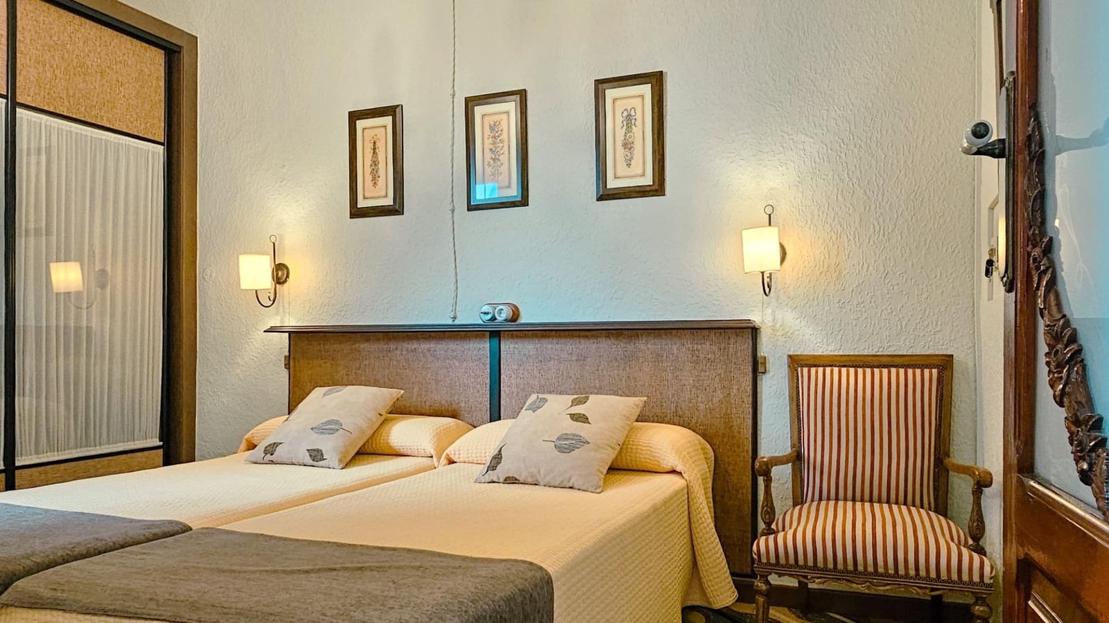 Casa de 6 habitaciones en Alqueria de la Comtessa en venta - 220.000 € (Ref: 10004272)
