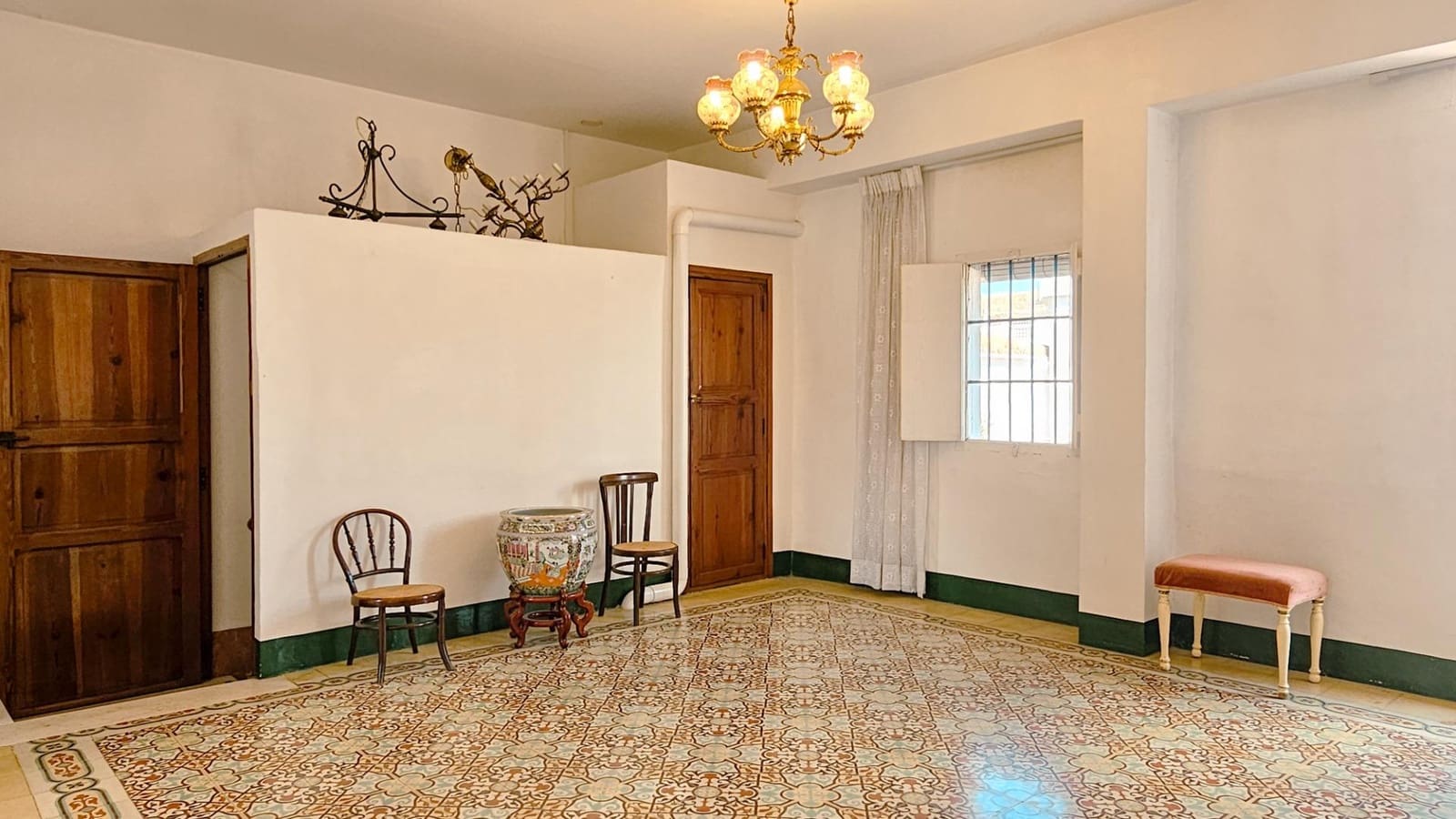 Casa de 6 habitaciones en Alqueria de la Comtessa en venta - 220.000 € (Ref: 10004272)